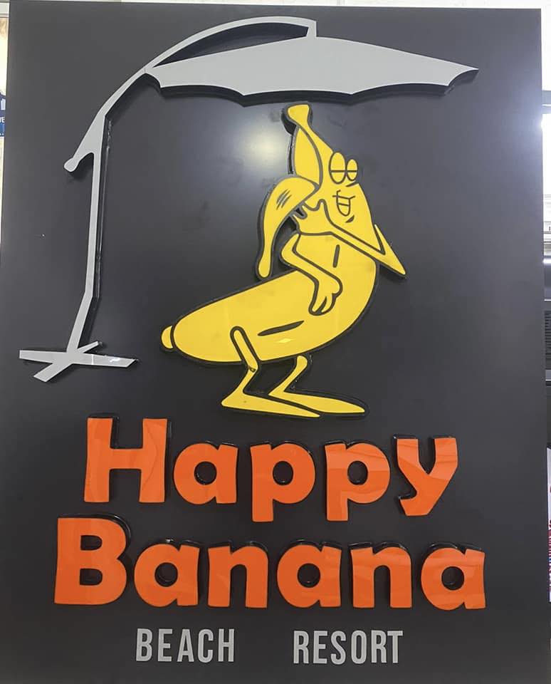 Happy Banana Beach resort logo